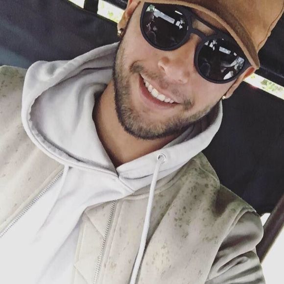 Meet your Posher, Tomas - Picture 1 of 1